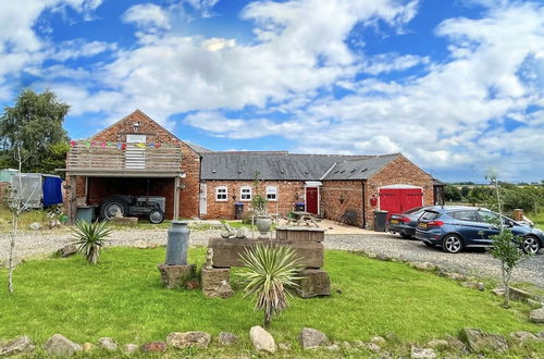 Photo 1 - Quaint 4 Bed Barn Conversion Barnhouse Starshinezz