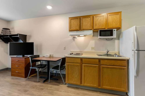 Photo 10 - Extended Stay America Select Suites - Phoenix - Peoria - Sun City