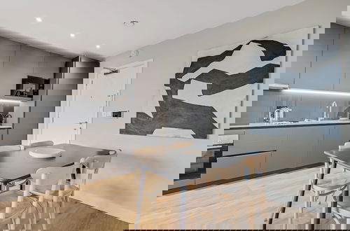 Foto 4 - Chic One-bedroom Apartment Near Stratford