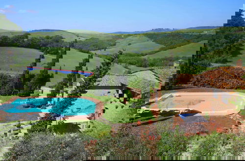 Foto 60 - Attractive Farmhouse in Montalcino With Terrace