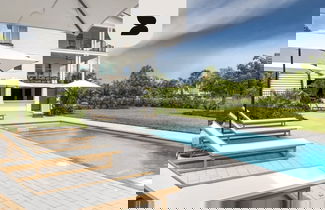 Foto 1 - Ebberly House by Brightwild Amazing Pool