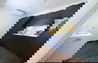 Foto 2 - The Putney Hideaway - Modern and Elegant 3bdr Flat With Patio