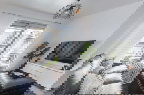 Foto 4 - Modern Apartment Near the Beach
