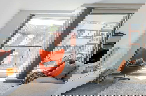 Foto 11 - Modern Apartment With Sunny Terrace in Ostend