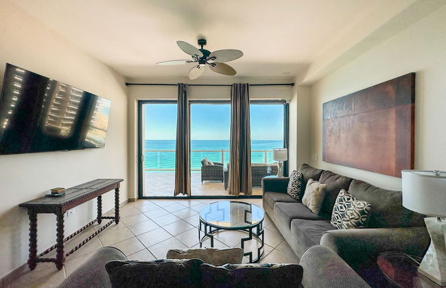 Beach Bliss Retreat 2BR Beachfront Condo - Photo 7