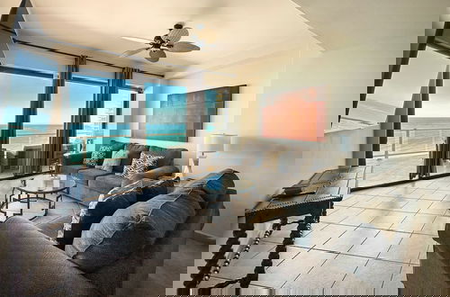 Foto 5 - Beach Bliss Retreat 2BR Beachfront Condo