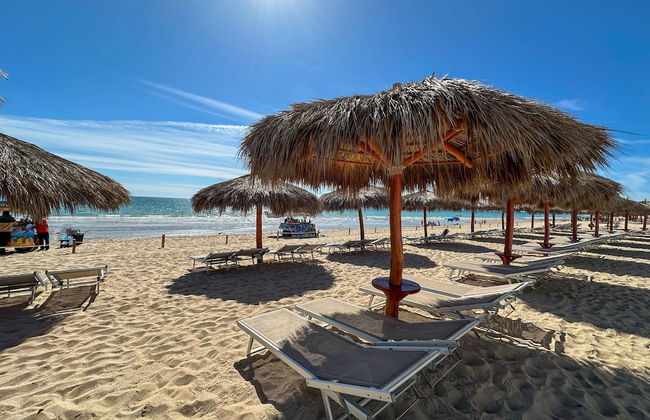 Luxury New Oceanfront Condo 5BR Sleeps 12 - Foto 62