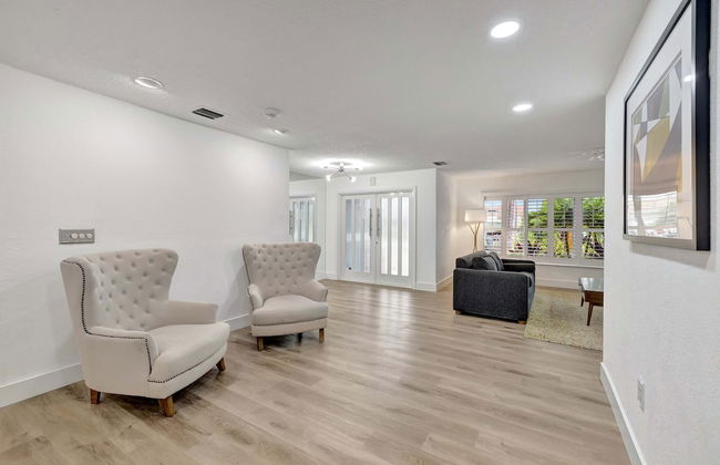 Waterfront Paradise Chic 3 BDR - Photo 32