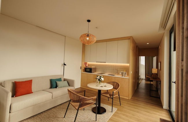 Lusitano Garden Villas - Photo 25