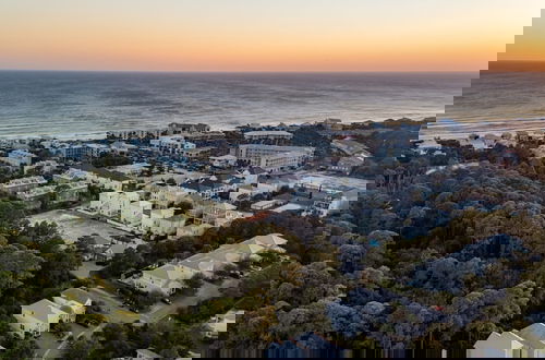 Foto 49 - Gulf Coast Gem by Avantstay 3 Blocks to Beach Town Plaza Community Pool