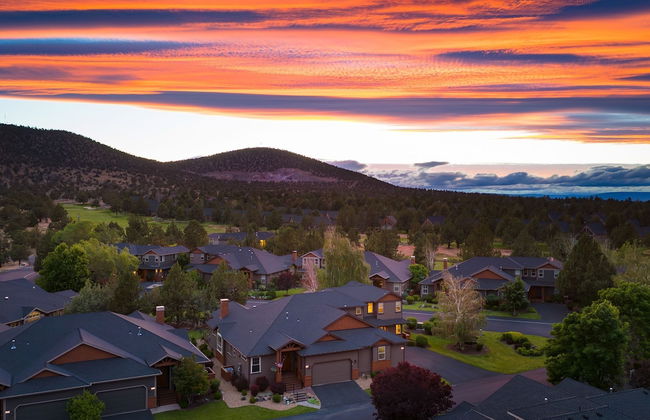 Forest Ridge Loop by Avantstay Hot Tub Private Community Amenities - Foto 42