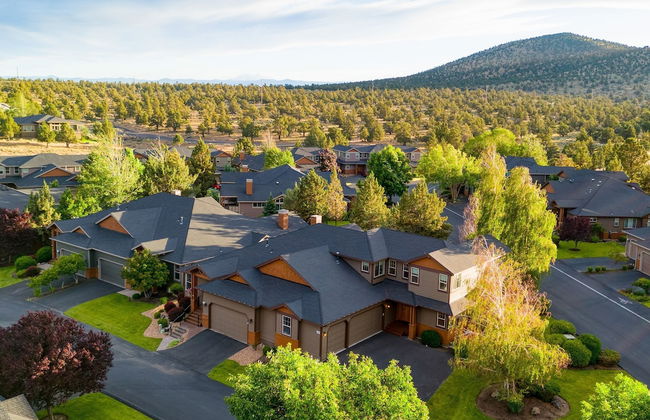 Forest Ridge Loop by Avantstay Hot Tub Private Community Amenities - Foto 40