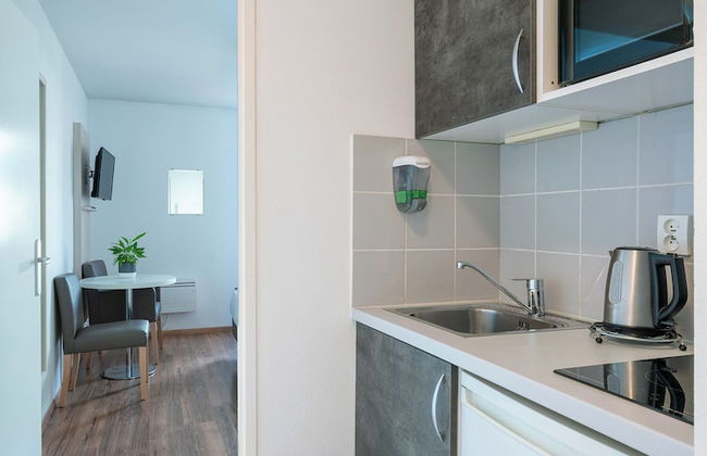 Séjours & Affaires Caen Le Clos Beaumois - Photo 11