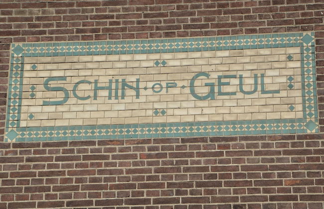Snug Apartment in Schin op Geul Near Public Pool - Foto 52