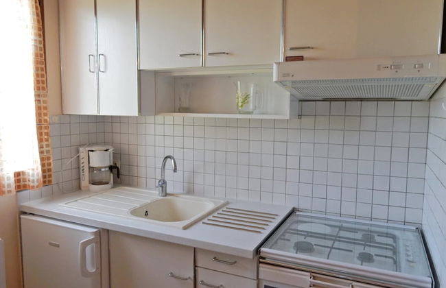 Comfortable Apartment in Lablachere With Terrace in Ardeche - Photo 4