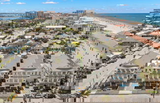 Foto 1 - The Gemma Collection - 4 Stunning CWB Pool Homes