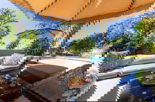 Foto 1 - Green Point Grande - Luxury Family Villa With Pool