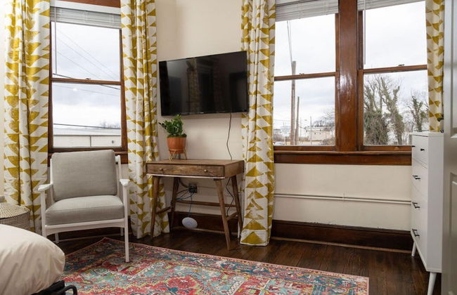 Luxury Multi-unit Historic Building Near Downtown - Photo 2