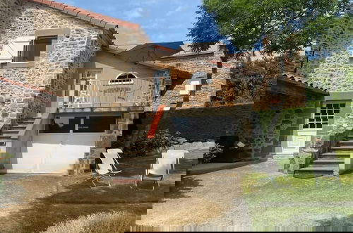 Foto 52 - Holiday Home in Saint-beauzire With Garden and Private Terrace