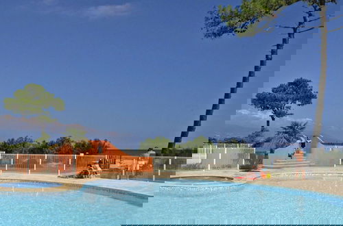 Foto 9 - Lovely Apartment in Borgo With Shared Pool