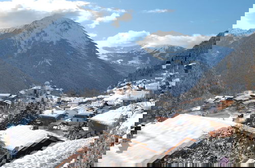Foto 61 - Spacious Holiday Home Near Center of Champagny
