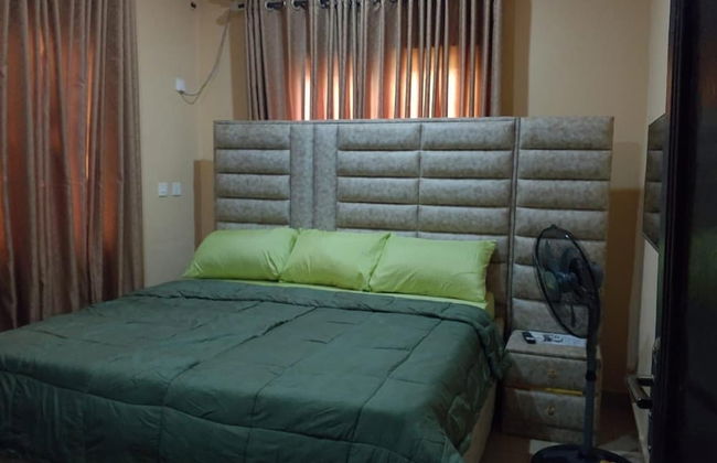 2 Bed-sleeps 4-free Parking-aircon-2 - Foto 3