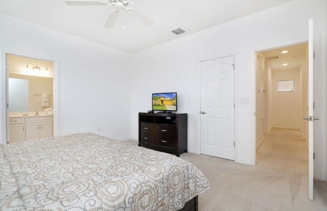 Beautiful 4 Bedroom Home Near Disney! 4 Villa by Redawning - Foto 3