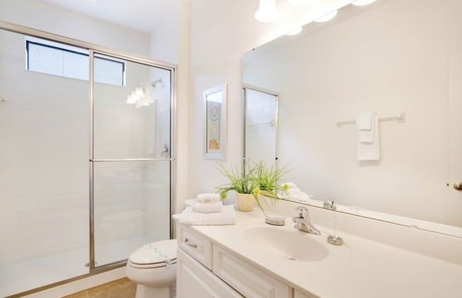 Beautiful 4 Bedroom Home Near Disney! 4 Villa by Redawning - Foto 20