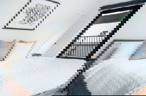 Photo 8 - The Begbie Penthouse