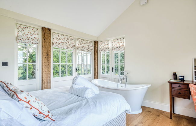 The Cider Barn - Gorgeous 2BD Near Bath - Photo 8