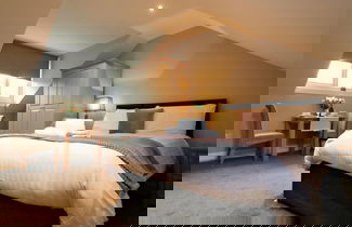 Photo 1 - Linden Cottage Room 3 - Airdrie