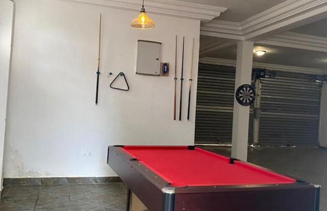 3 Bed Villa-private Garden-offstreetparking-aircon - Foto 15