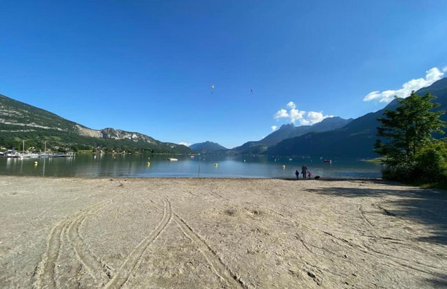 Retreat Near Lake Annecy - Photo 26