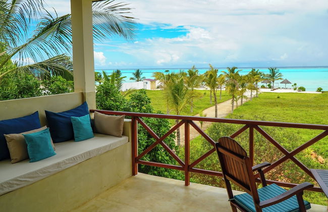 Aquamarina Hotel - Photo 39