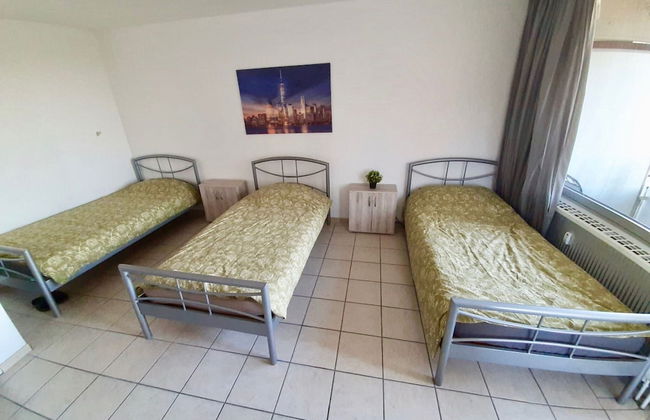 Apartment With Balcony, Neuss - Foto 3