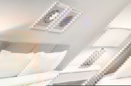 Foto 5 - KOHH - Studio in Oasis Residence 3