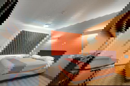 Photo 6 - AVERA SUITES