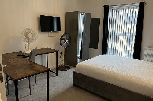 Photo 1 - Inviting 1-bed Apartment in London