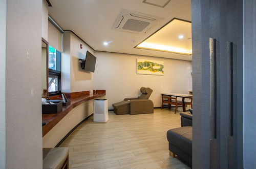 Photo 13 - Chuncheon Hotel Gongjicheon