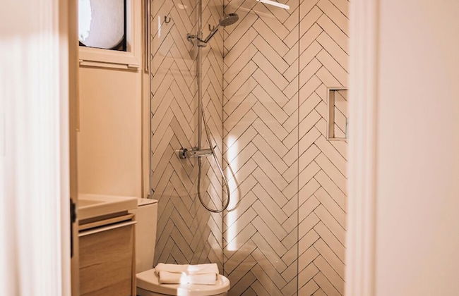 The Bellafonte - Luxury Oceanfront Hotel - Photo 66