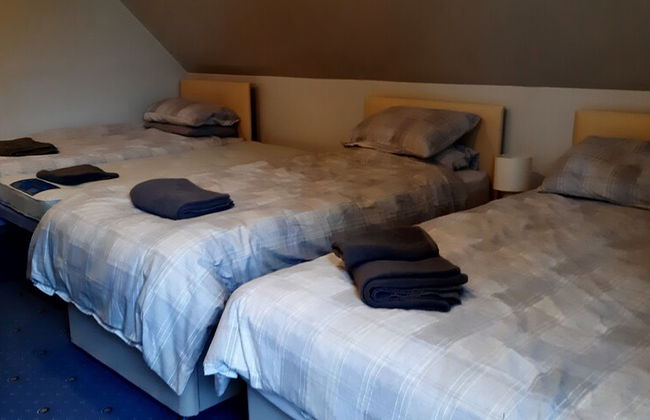 1 Bed Flat - Sleeps 4 - Garden - Parking - Wifi - Foto 3