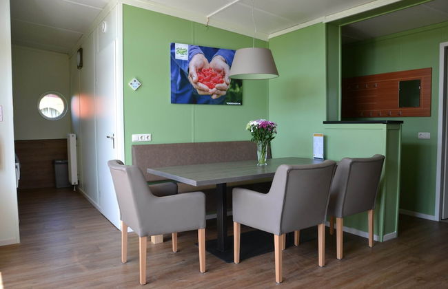 Bungalow in South Holland With Unique Design - Foto 23