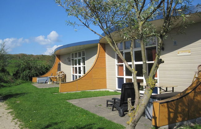 Bungalow in South Holland With Unique Design - Foto 1