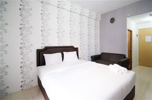 Foto 4 - Best Location And Cozy Stay Studio At Bale Hinggil Apartment
