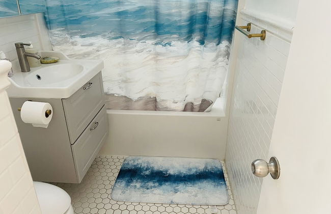 Manhattan Beach Vacation House - For solo, pair, family and business travelers - Photo 43