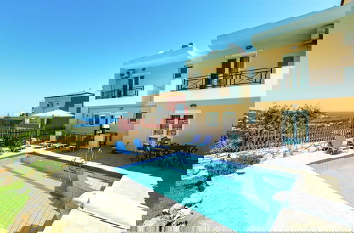 Foto 37 - 4 Indepent Villas in Bali With Pool and Seaview for Groups up to 28 Persons