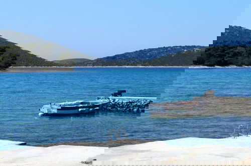 Foto 40 - Apartment in Molat With sea View