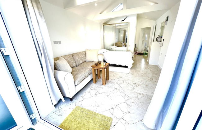 Stunning 1-bed Studio in Greenford - Foto 9