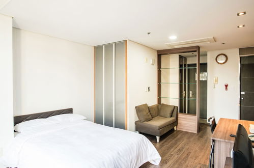 Foto 9 - Brown Suites Hotel Sinchon Central