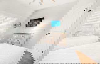 Photo 1 - Pearl Flamingo